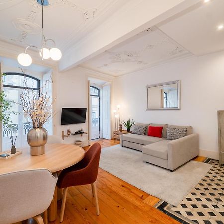 Beautiful Apartment In Bairro Alto - Quite Lisbon Bagian luar foto