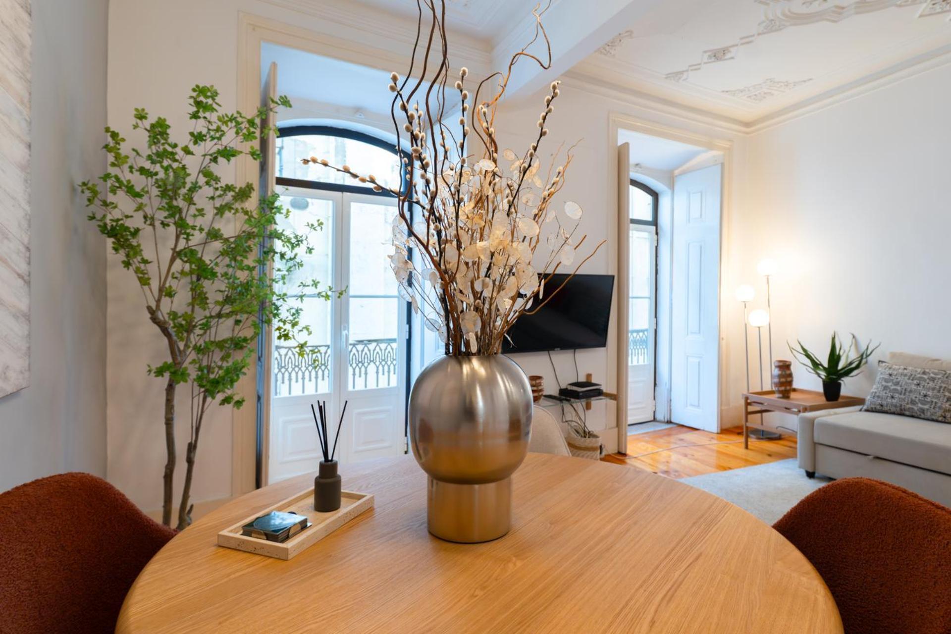 Beautiful Apartment In Bairro Alto - Quite Lisbon Bagian luar foto