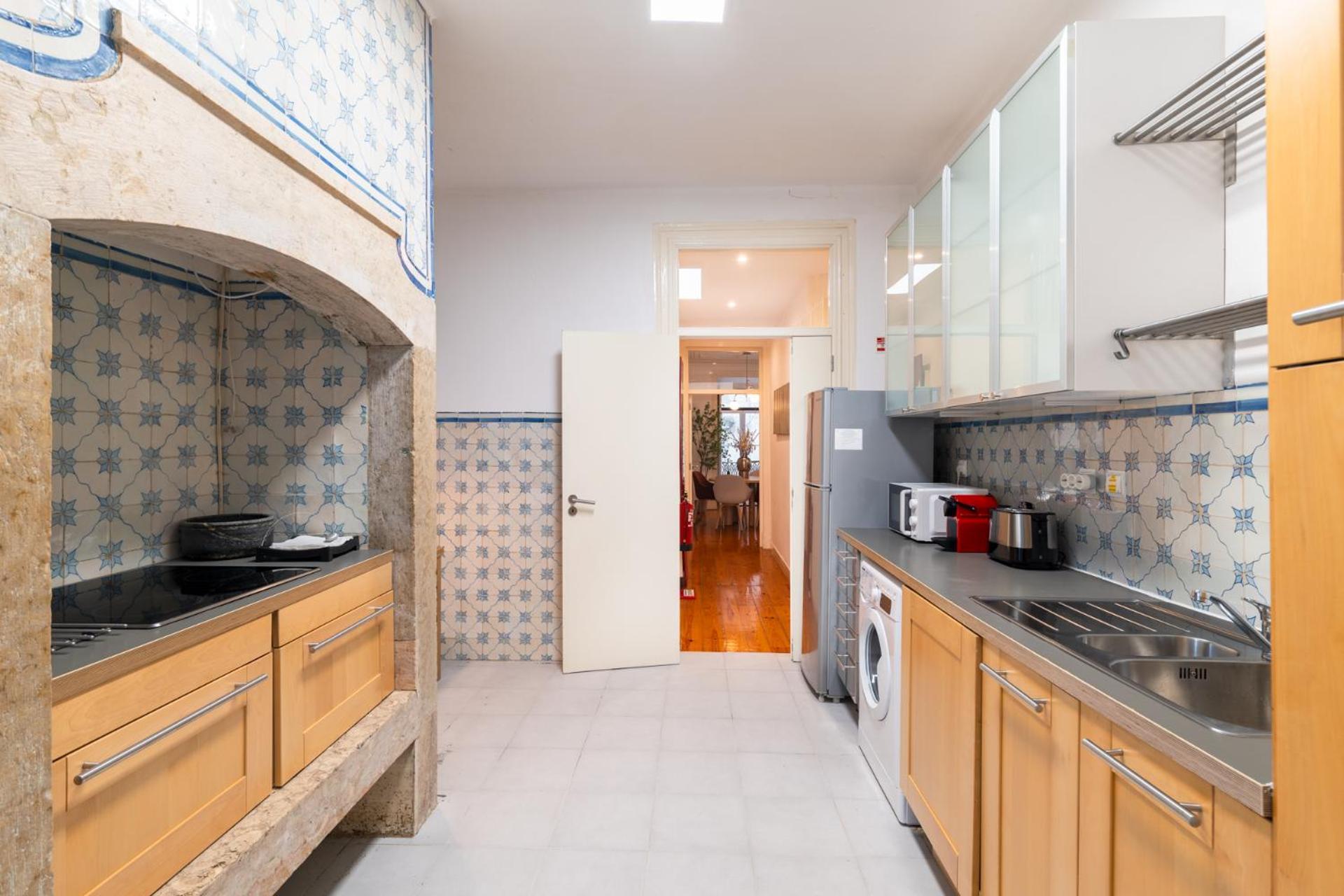 Beautiful Apartment In Bairro Alto - Quite Lisbon Bagian luar foto