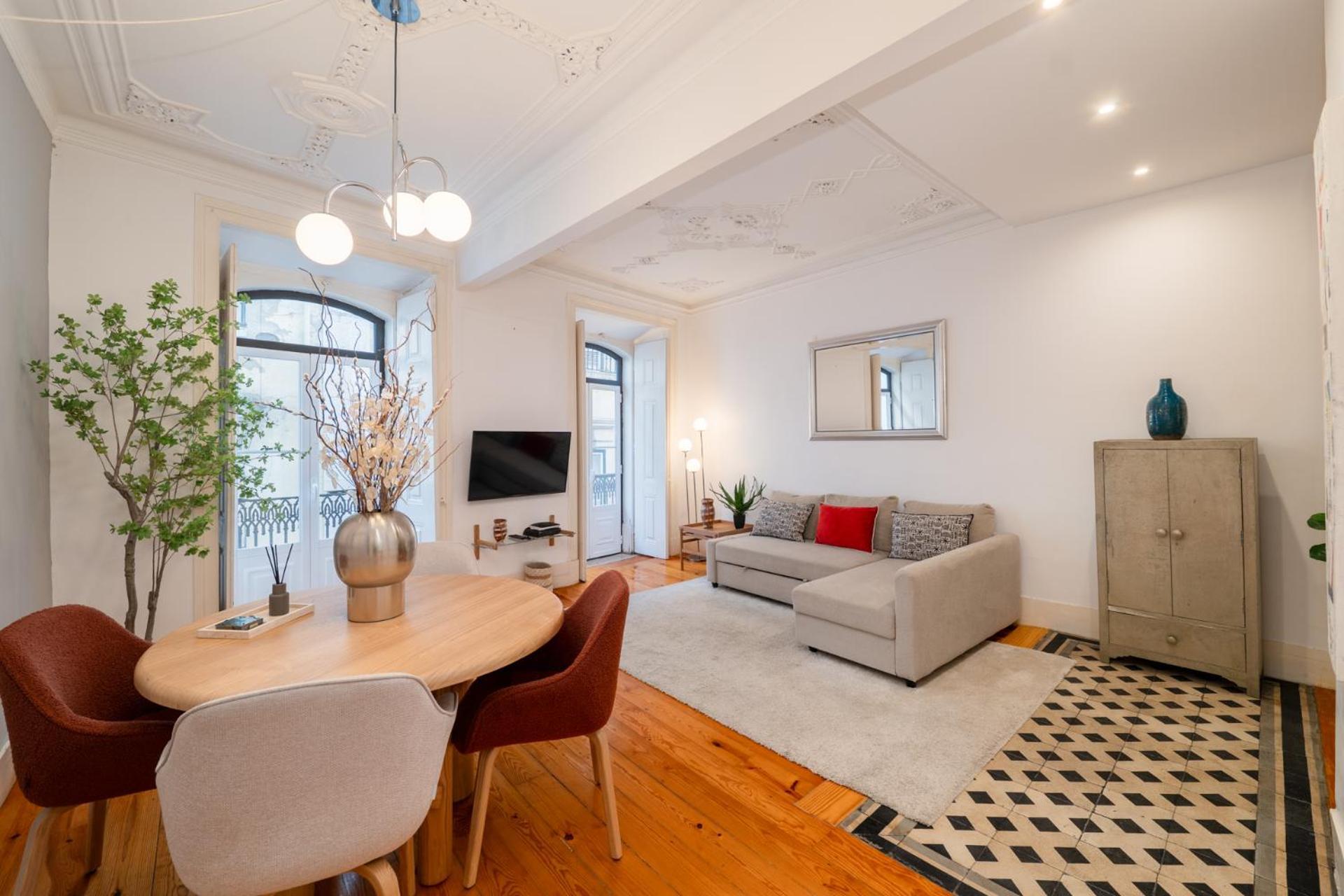 Beautiful Apartment In Bairro Alto - Quite Lisbon Bagian luar foto