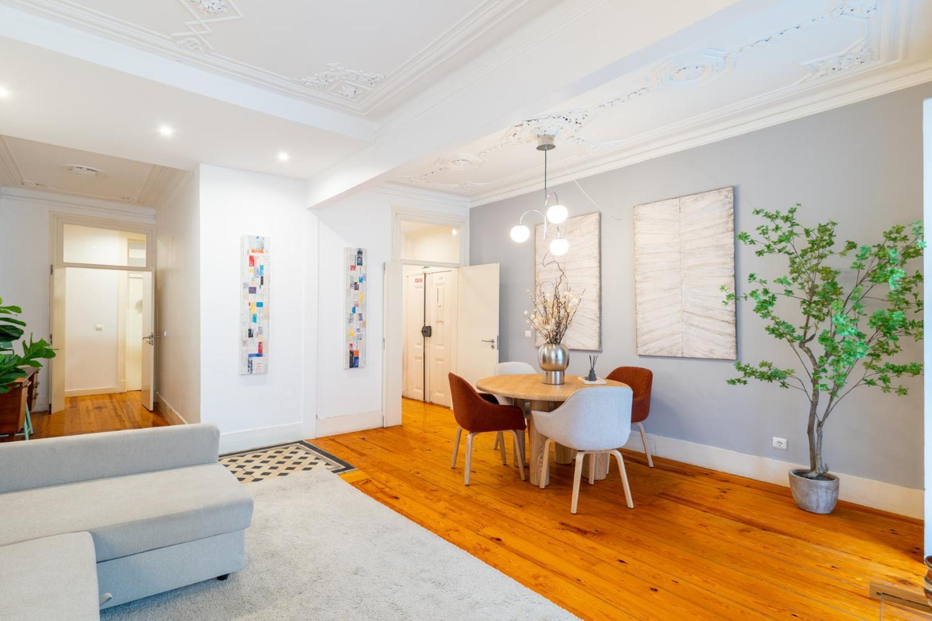 Beautiful Apartment In Bairro Alto - Quite Lisbon Bagian luar foto