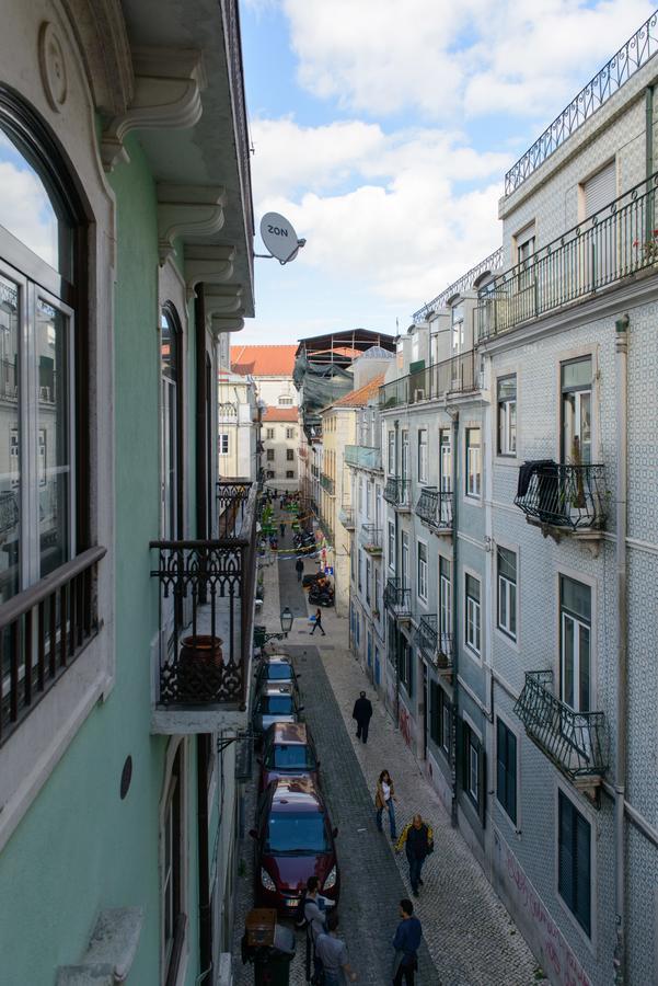 Beautiful Apartment In Bairro Alto - Quite Lisbon Bagian luar foto